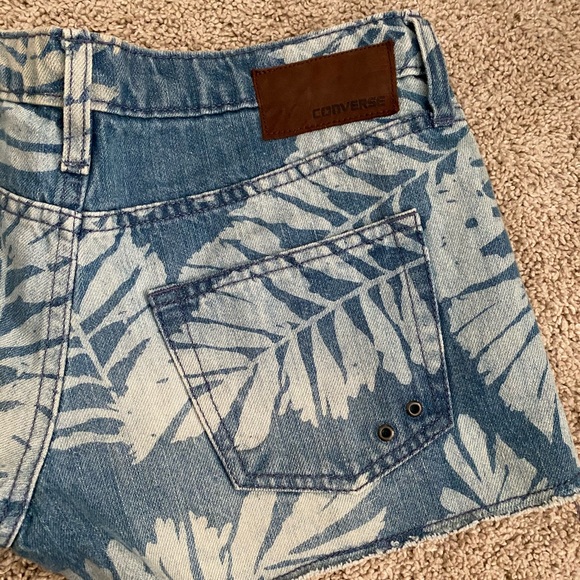 New without tags Converse Shorts - Picture 6 of 7